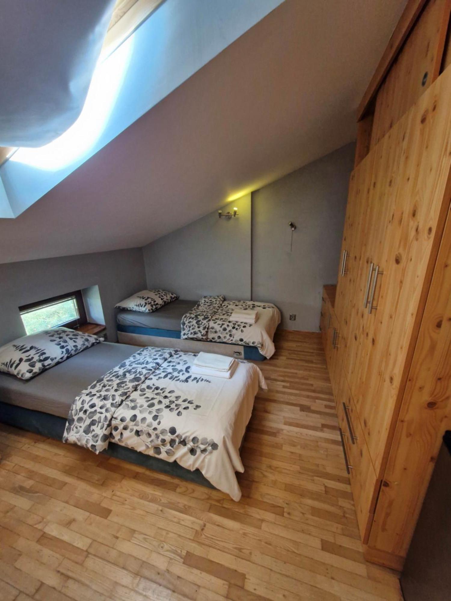 Meier House Wawer Hotell Warszawa Exteriör bild